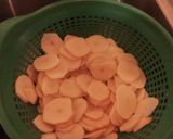 A picture of step 1 of Fried potatoes.