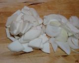 A picture of step 1 of Hokkori Cafe Turnip Potage Soup.