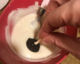 Foto del paso 4 de la receta: Trufas de galletitas oreos bañadas en chocolate