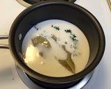 A picture of step 4 of Goat Cheese Soufflé.