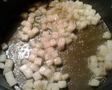 A picture of step 2 of Spicy ramen and cheese.