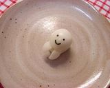 A picture of step 5 of Quail Egg Ghost (For character bentos).