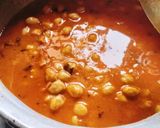 A picture of step 6 of Chickpea curry (chana masala curry).