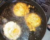 A picture of step 4 of Easy and Cheap Deep-Fried Eggs (for Bento).