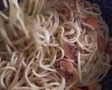 Gambar langkah 4 resipi Spaghetti Prawn Aglio Olio (Italy).