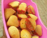 A picture of step 5 of Vanilla cupcakes.