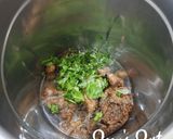 A picture of step 3 of Mushroom Soup.
