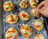 A picture of step 4 of Mini pizzas 🍕.