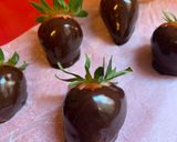 Une image de l'étape 2 de Fraises au chocolat.