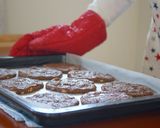 A picture of step 9 of Macadamia Nut Chocolate Cookies.