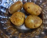 A picture of step 1 of Aloo Tikki Chaat.