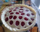 A picture of step 3 of Easy breezy cherry pie.
