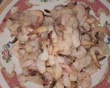 Foto langkah ke 1 dari resep Oseng Buncis Udang Kuning.