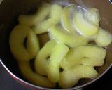 A picture of step 4 of Crunchy Apple Mousse.