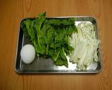 A picture of step 1 of [Farmhouse Recipe] Broccolini and Enoki Mushrooms with Egg.