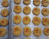 Foto langkah ke 5 dari resep Kue Semprit Jadoel.