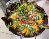 Une image de l'étape 11 de Feuille de chêne rouge aux tomates bicolores, coriandre et parmesan.
