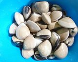 Foto langkah ke 1 dari resep Tumis Simple Kerang Tahu.