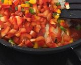 A picture of step 3 of Sweet and sour chicken.