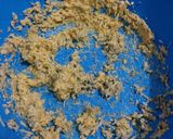 Foto langkah ke 2 dari resep Garlic Cheese Cookies.