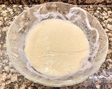 Foto del paso 3 de la receta: Pastel relleno con plátano y crema de leche condensada