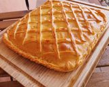 Foto del paso 13 de la receta Empanada de atún, piquillos y huevo duro