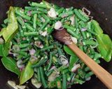 Foto langkah ke 3 dari resep Tongkol Masak Cabe Ijo.
