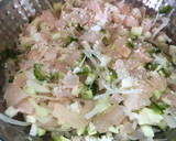 Foto del paso 3 de la receta: Tostadas de Manitas de Cerdo deshuesada al estilo Sonorense