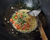 Foto langkah ke 6 dari resep Udang Goreng Telur Asin.