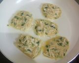Foto langkah ke 3 dari resep Enoki jeon (enoki korean pancake).