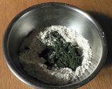 A picture of step 3 of Yomogi Manju.