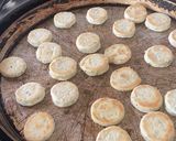 Foto del paso 2 de la receta: Bizcochitos de orégano con pocos ingredientes