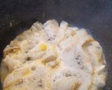 Foto del paso 2 de la receta: Potaje de garbanzos con migas de bacalao desalado