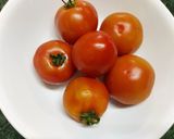 A picture of step 1 of Hot and Sweet Tomato Chilli Garlic Sauce.