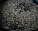 A picture of step 2 of Spinach and Egoma (Wild Sesame) Seeds Tossed with Miso.