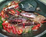 Foto langkah ke 7 dari resep Resep Ikan Pindang Pedas Manis.