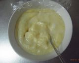 A picture of step 6 of Microwaved Custard Cream with Honey.