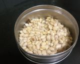 A picture of step 2 of Valache Birde curry.
