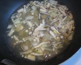 A picture of step 7 of Ocean-Scented Soup Pasta with Clams and Aosa Seaweed.