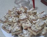 A picture of step 9 of Cake with jam and grated dough.