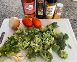 Foto del paso 1 de la receta: Brócoli Salteado con tomates @eddytenutre