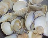 A picture of step 6 of Direct from a Chef! Clam Seasoned Rice for Girl's Day Festival.