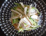 A picture of step 5 of Japanese-Korean Bibimbap Style Chilled Noodles with Steamed Chicken and Fragrant Herbs.