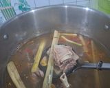 Hình bước làm 3 của món Bún Sườn Bò Hầm Sả
