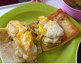 Foto langkah ke 8 dari resep Avocado toast mix Guacamole.