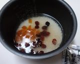 A picture of step 2 of Inari Sushi with Nuts and Dried Fruits.