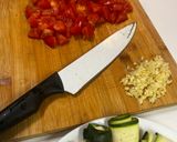 Cukkini tekercsek paradicsomszósszal recept fázis 3 fotója