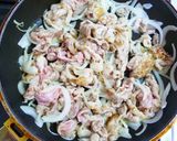 A picture of step 5 of Stir-Fried Pork and Onion with Vinegar Sauce.