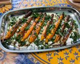 Une image de l'étape 16 de Carottes fanes confites au miel sauce ricotta, skyr et coriandre.