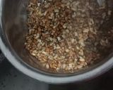 A picture of step 1 of Bajre ka Khichda.